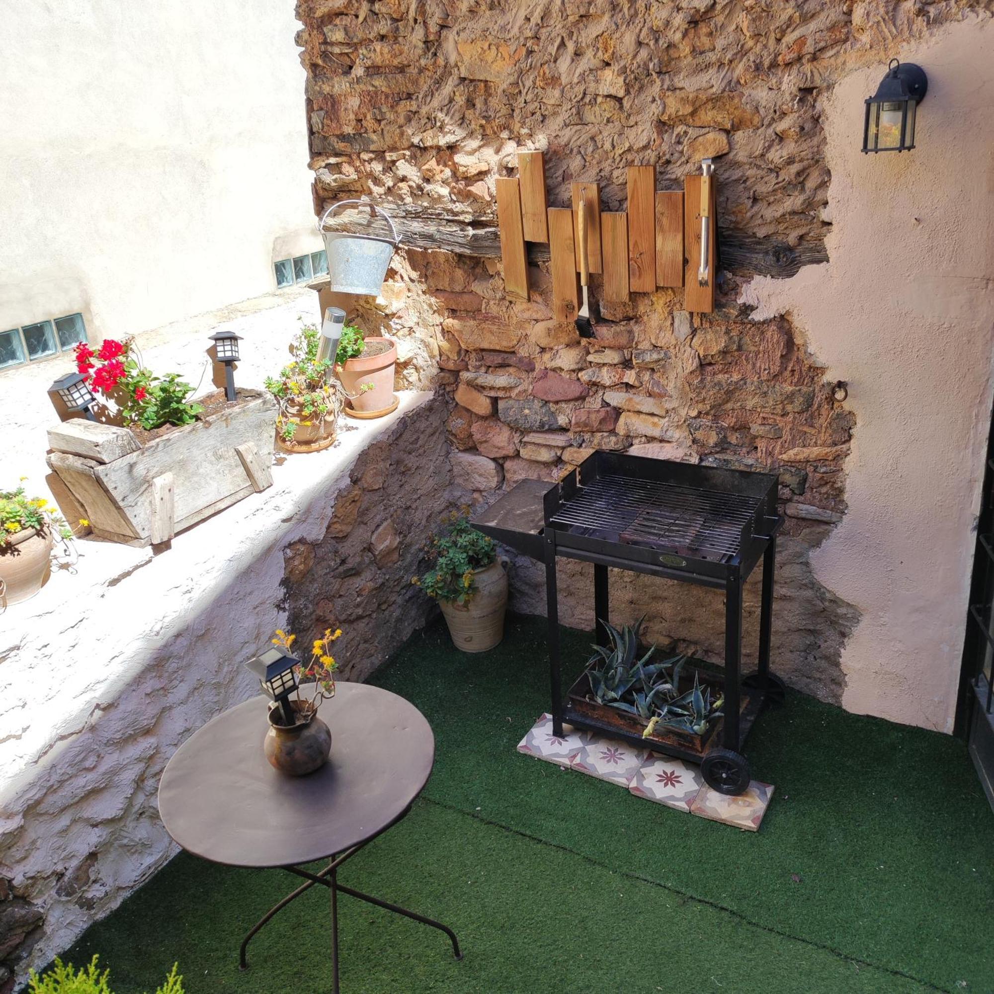 Alcoba Con Patio Del Siglo XIX Villa Villanueva de Viver Eksteriør billede
